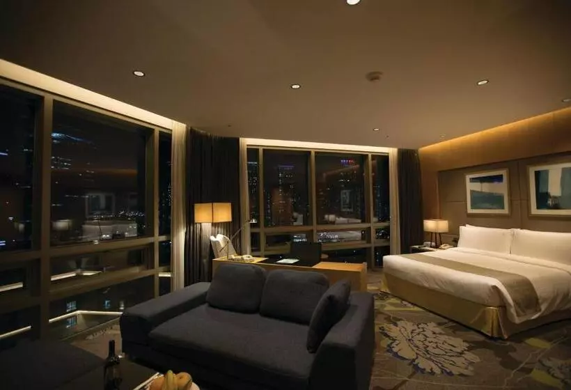 キングサイズベッドのスイートルーム, Holiday Inn Incheon Songdo, An Ihg