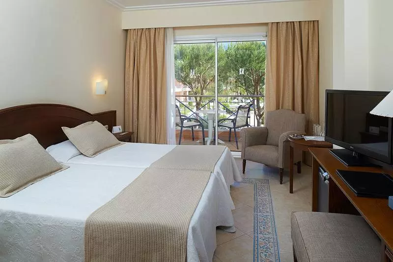 キングサイズベッドのスタンダードルーム, Holiday Inn Incheon Songdo, An Ihg