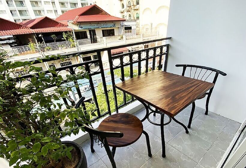 Deluxe Room with Balcony, Jing Du