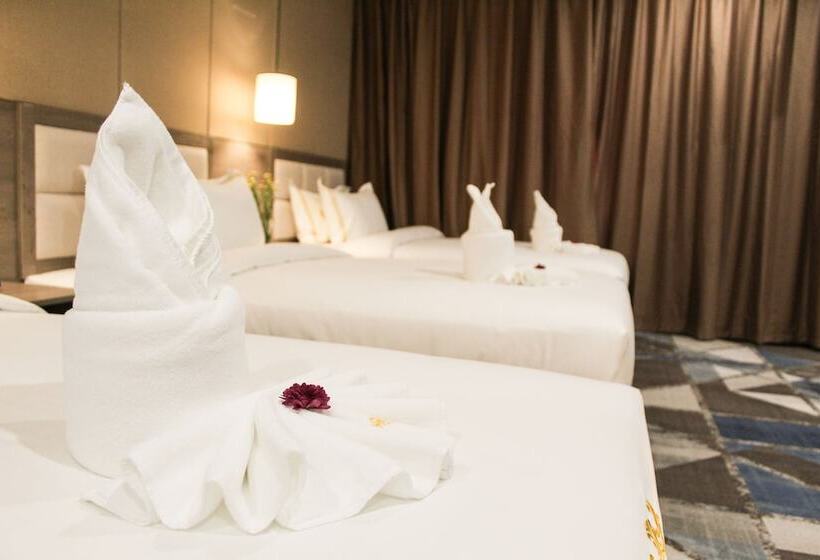 Deluxe Triple Room, Jing Du