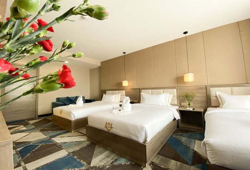 Deluxe Triple Room, Jing Du