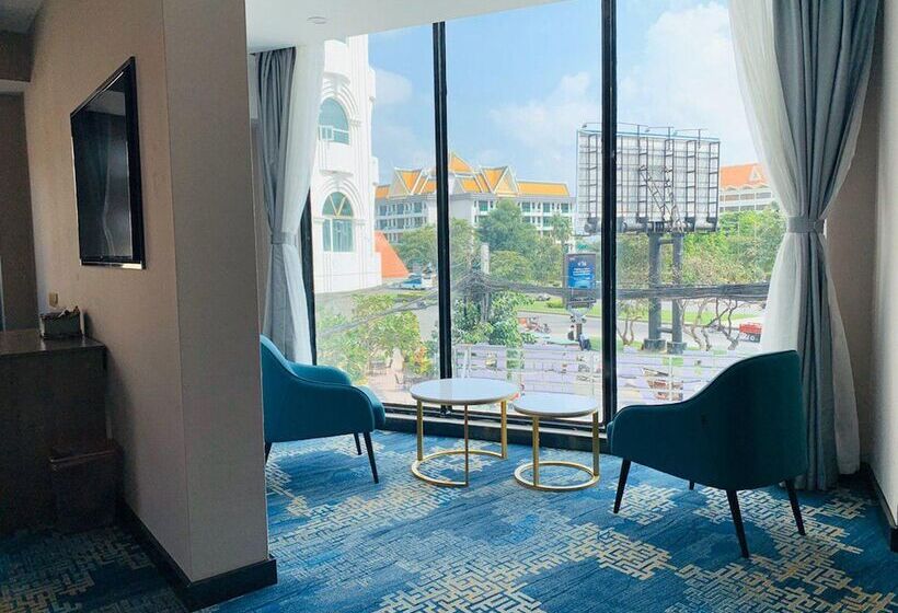 Suite with Balcony, Jing Du