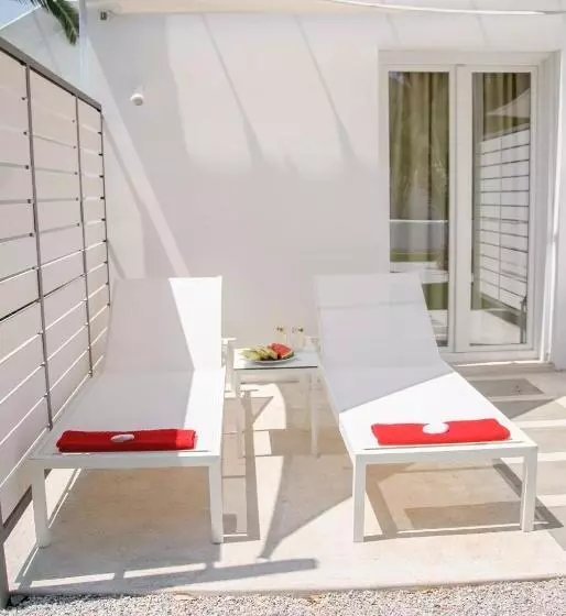 Chambre Triple Supérieure, Kouros Seasight