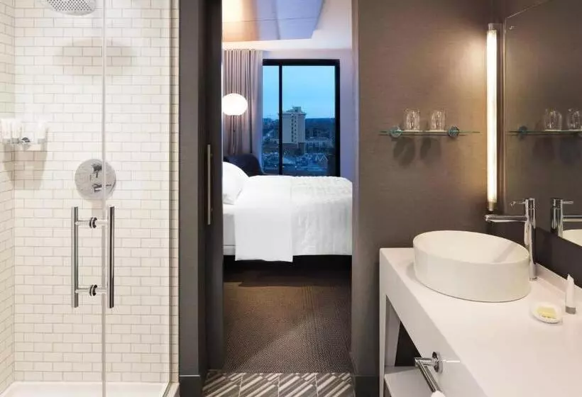 身障者適用キングサイズベッドルーム, Le Méridien Columbus, The Joseph