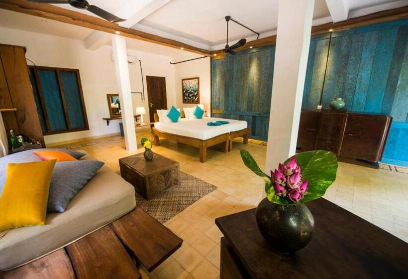 디럭스 스위트 킹 침대, Maisons Wat Kor