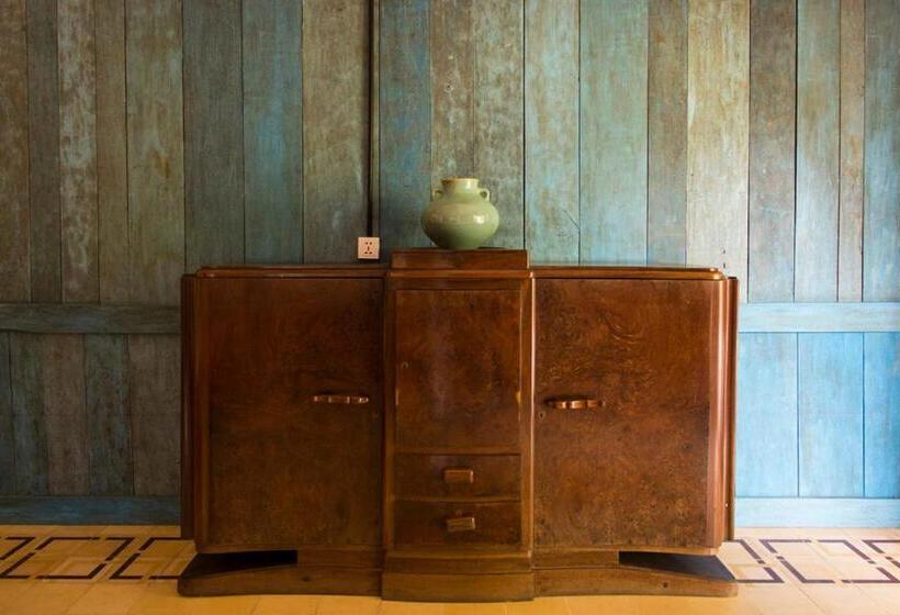 디럭스 스위트 킹 침대, Maisons Wat Kor