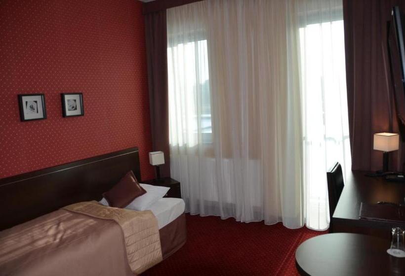 클래식 싱글 룸, Pik