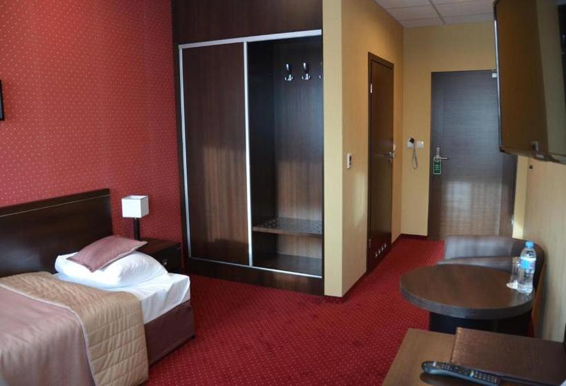 클래식 싱글 룸, Pik