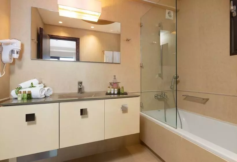 Executive-huone Merinäkymä, Sivota Diamond Spa Resort