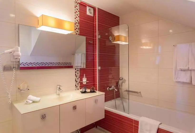 Executive-huone Merinäkymä, Sivota Diamond Spa Resort