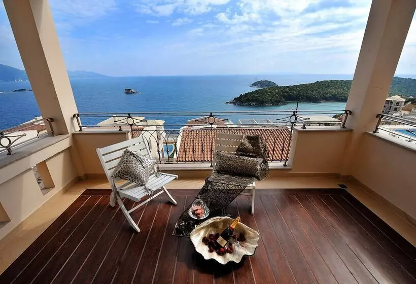Executive-huone Merinäkymä, Sivota Diamond Spa Resort