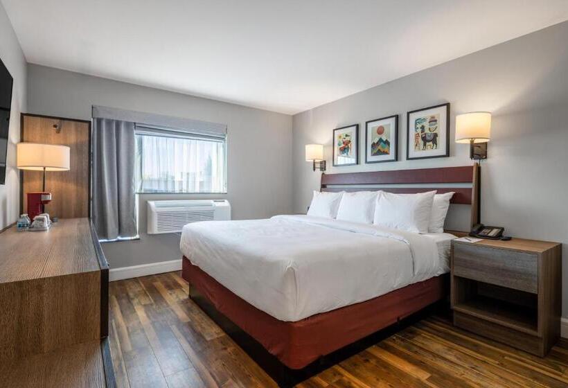 اتاق استاندارد با تخت بزرگ, The Lodge Red Hook
