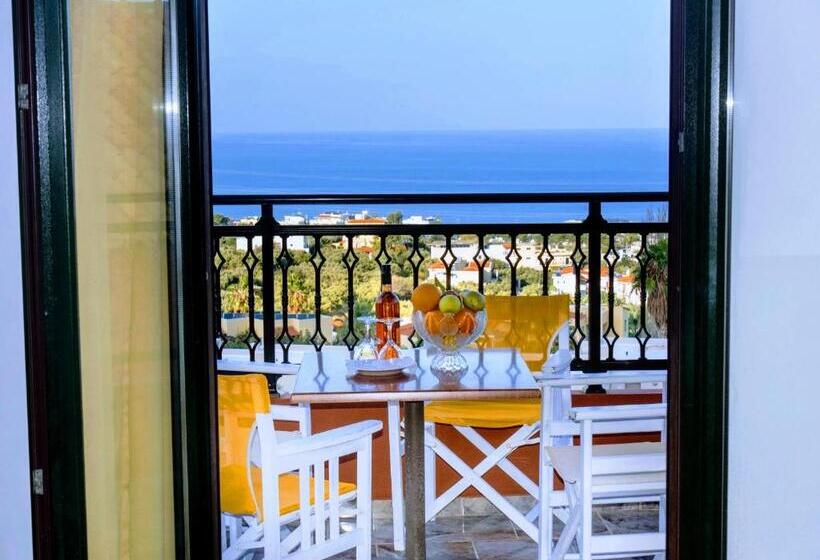 غرفة قياسية رباعية مطلة على البحر, Ippoliti Village