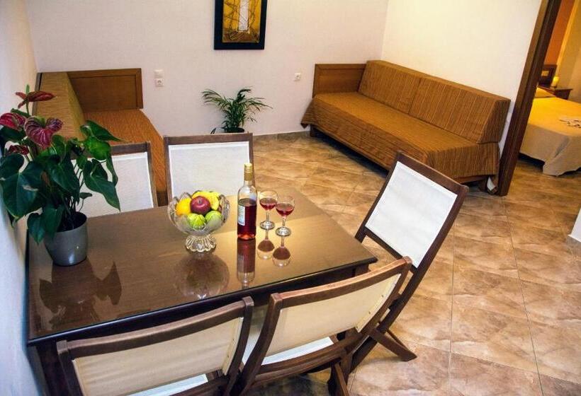 شقة سوبيريور غرفة نوم واحدة مطلّة علي البحر, Ippoliti Village