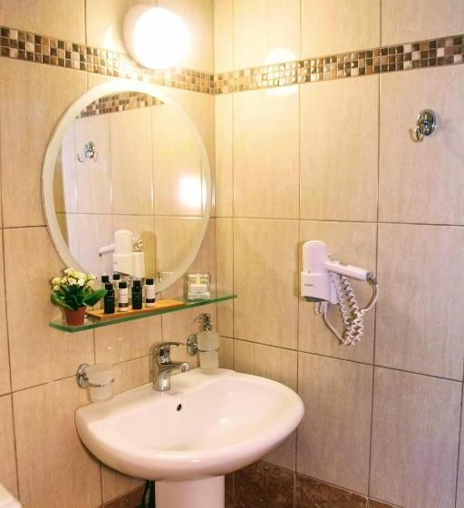 شقة سوبيريور من غرفتي نوم مطلة على البحر, Ippoliti Village