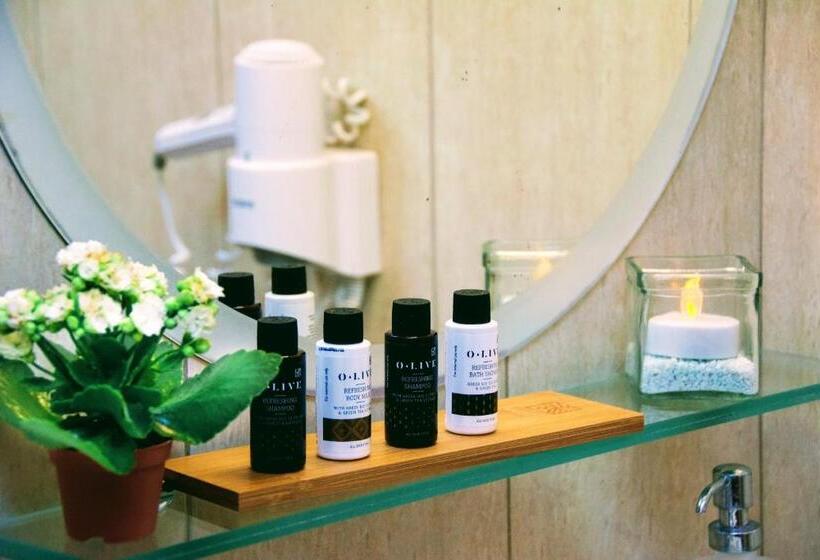 شقة سوبيريور من غرفتي نوم مطلة على البحر, Ippoliti Village