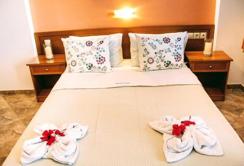 إستوديو قياسى مطل على البحر, Ippoliti Village