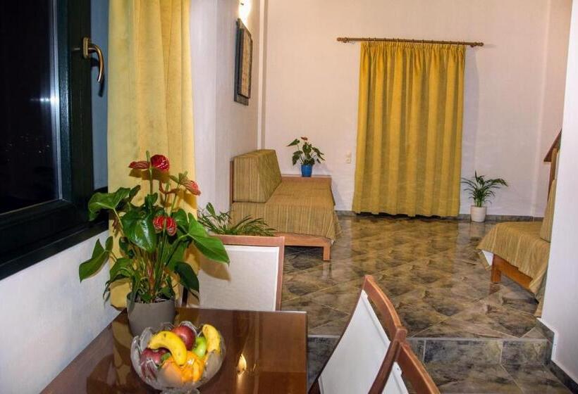 Quarto Quádruplo Estandar Vista Mar, Ippoliti Village