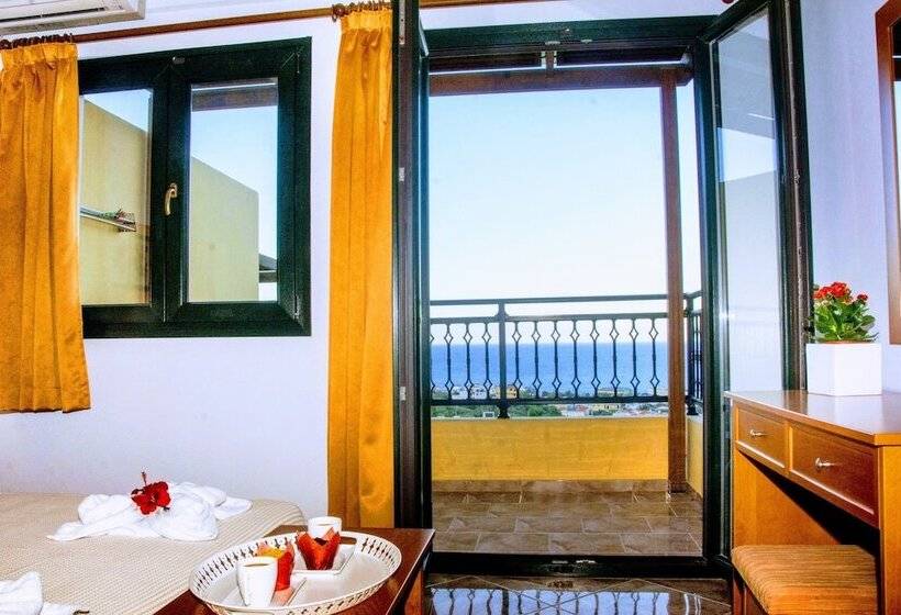 إستوديو قياسى مطل على البحر, Ippoliti Village