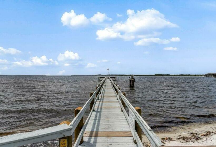 شقة غرفتين, River Breeze