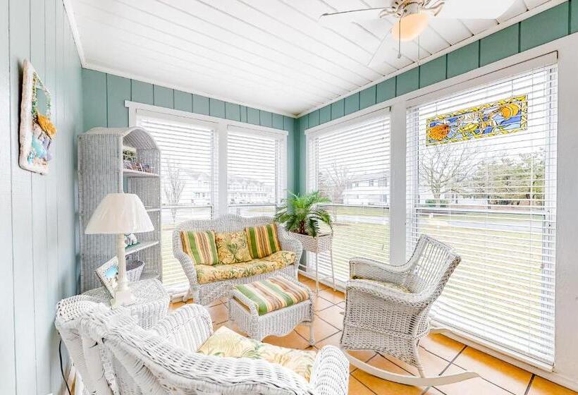 شقة غرفتين, Bethany Meadows   2a Briar North