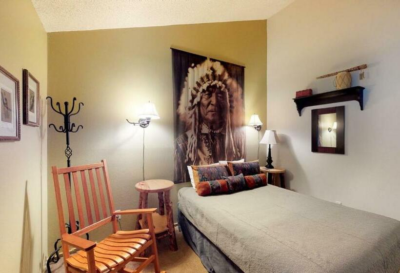 דירת שני חדרים, Pines 4043