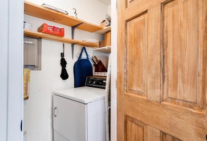 דירת שני חדרים, Pines 4043