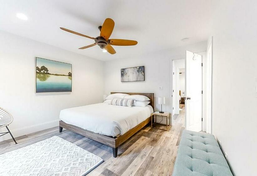 침실 1개 아파트, Cranmore Road 8