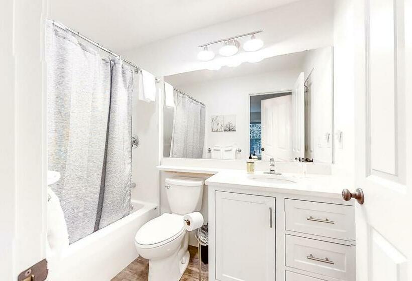 침실 1개 아파트, Cranmore Road 8