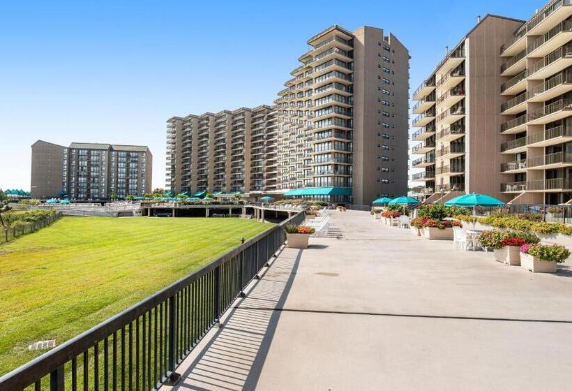 Апартаменты 3 Спальни, Sea Colony 56053 Pinewood Dr