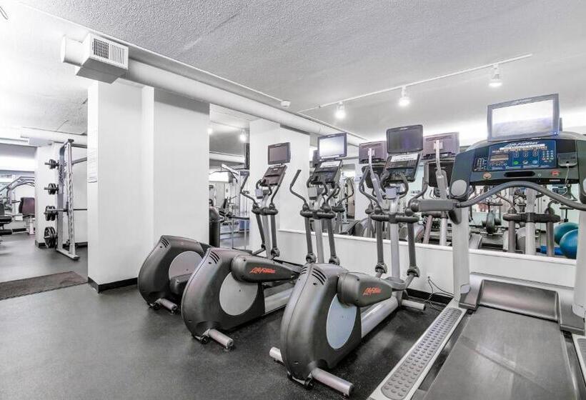 Апартаменты 3 Спальни, Sea Colony 56053 Pinewood Dr