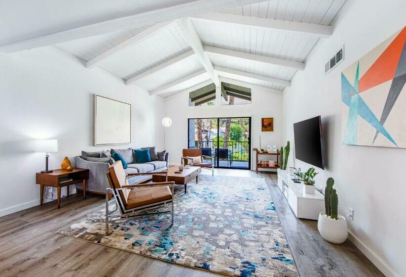 آپارتمان 3 خوابه, Mountain View Modern Condo Permit# 4340