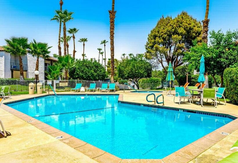 آپارتمان 3 خوابه, Mountain View Modern Condo Permit# 4340