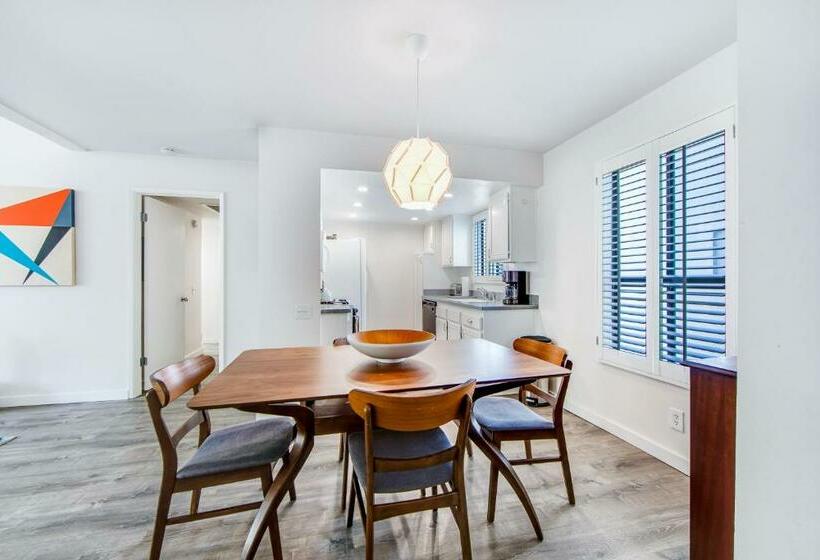 آپارتمان 3 خوابه, Mountain View Modern Condo Permit# 4340