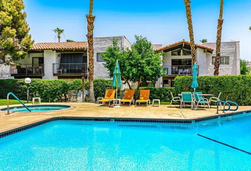 آپارتمان 3 خوابه, Mountain View Modern Condo Permit# 4340