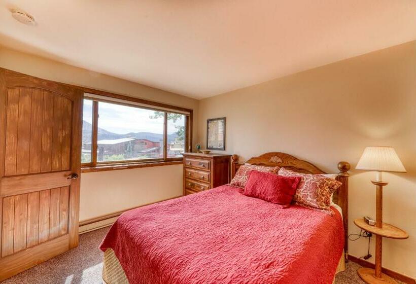 דירת שני חדרים, Beautiful Mountain View Condo