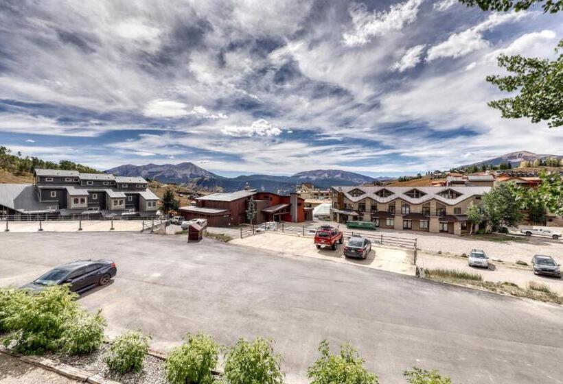 דירת שני חדרים, Beautiful Mountain View Condo