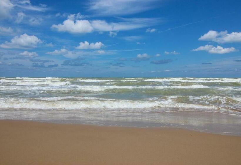 شقة 3 غرف, Sapphire Bungalow #106