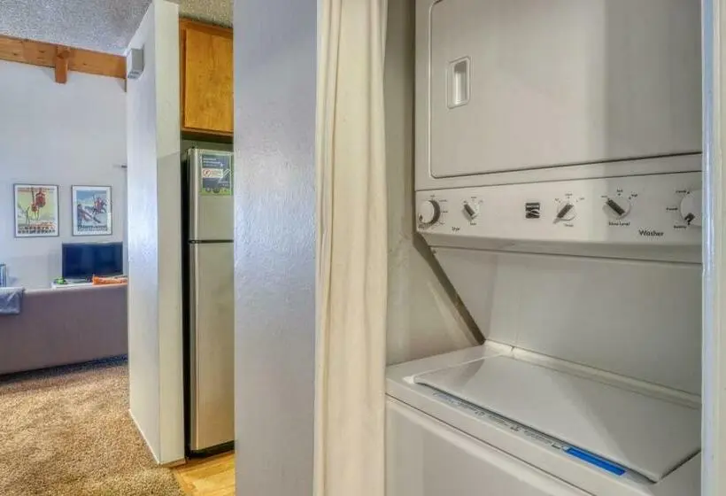 2ベッドルームアパートメント, 2 Bed 2 Bath Apartment In Carnelian Bay