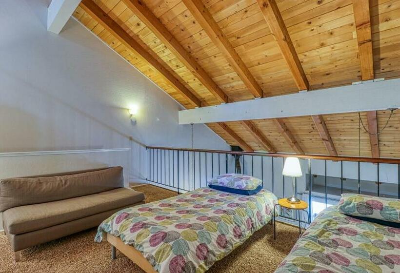 침실 2개 아파트, 2 Bed 2 Bath Apartment In Carnelian Bay