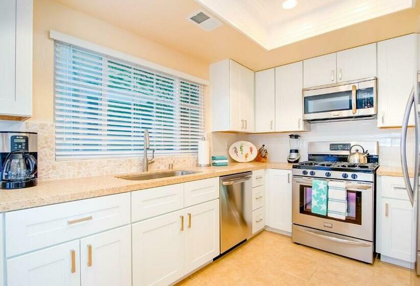 Апартаменты 2 Спальни, North Beach E
