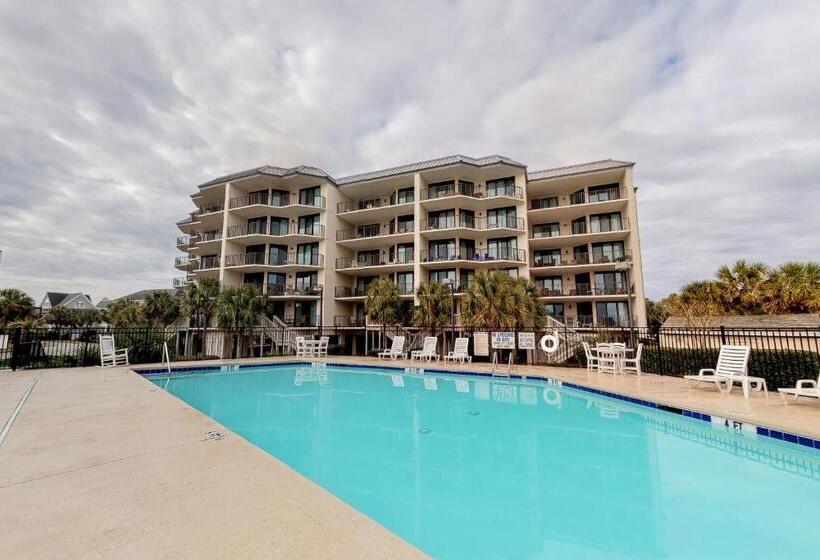 דירת שלושה חדרים, Palmetto Sunrise