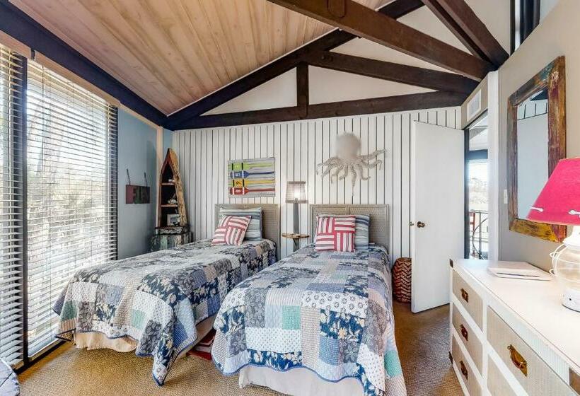 آپارتمان 2 خوابه, Sealoft 2042