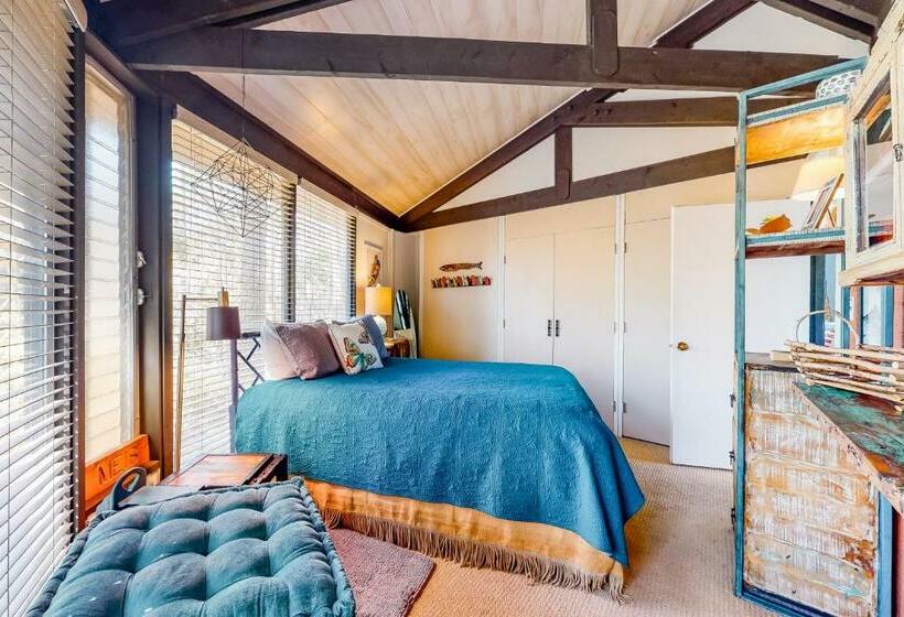 آپارتمان 2 خوابه, Sealoft 2042