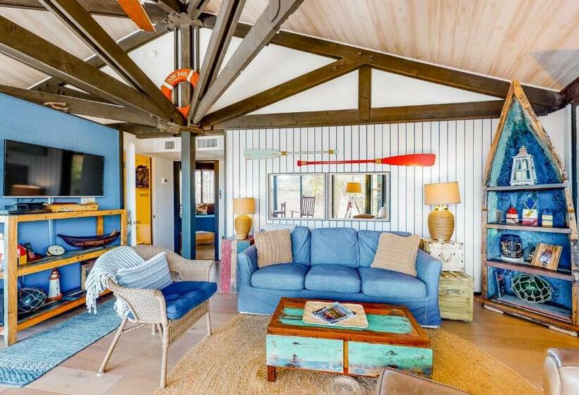 آپارتمان 2 خوابه, Sealoft 2042