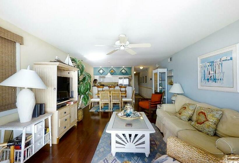 דירת שני חדרים, Breakers C 22