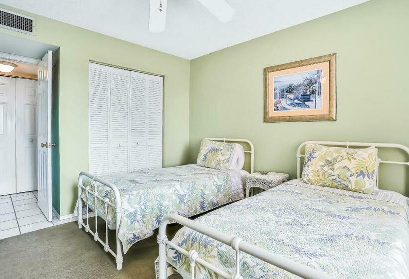 شقة 3 غرف, The Pelican S Brief