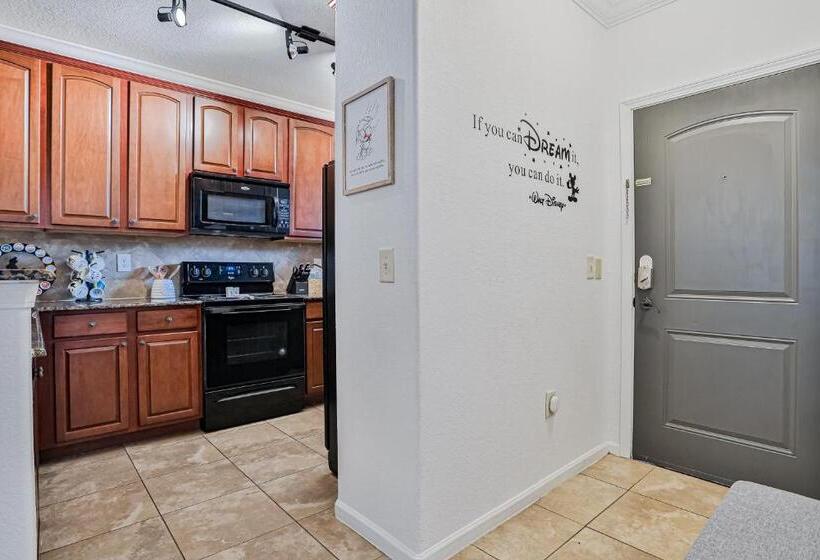 آپارتمان 3 خوابه, Dash Of Davenport