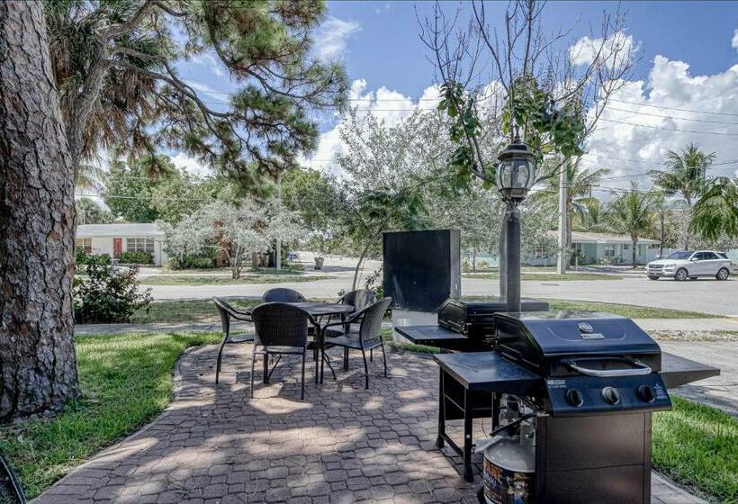 דירת חדר, Deerfield Delight #2