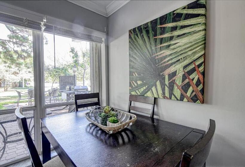 דירת חדר, Deerfield Delight #2